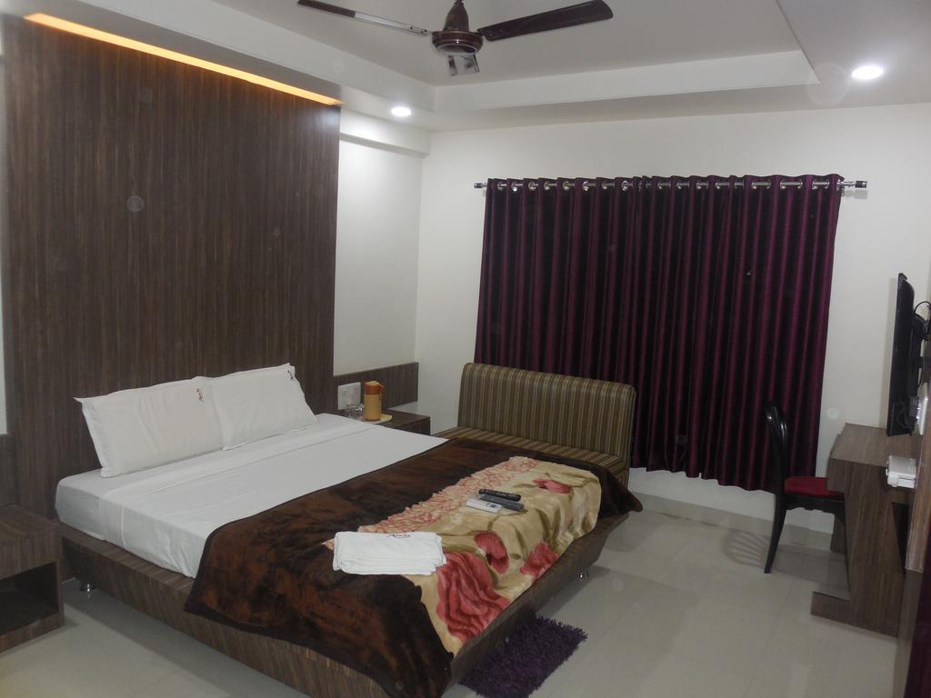 Jk 101 Asian Inn-nr. Empress Mall
