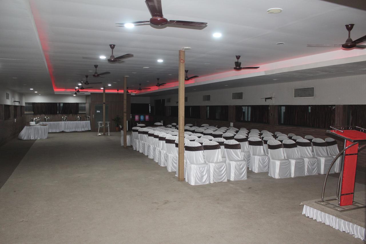 Hotel Avadh 2*
