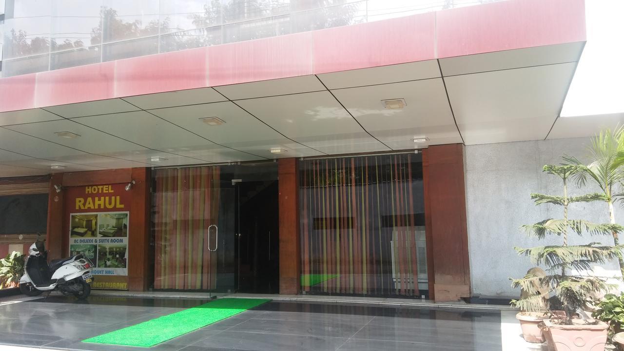 Hotel Rahul 2*
