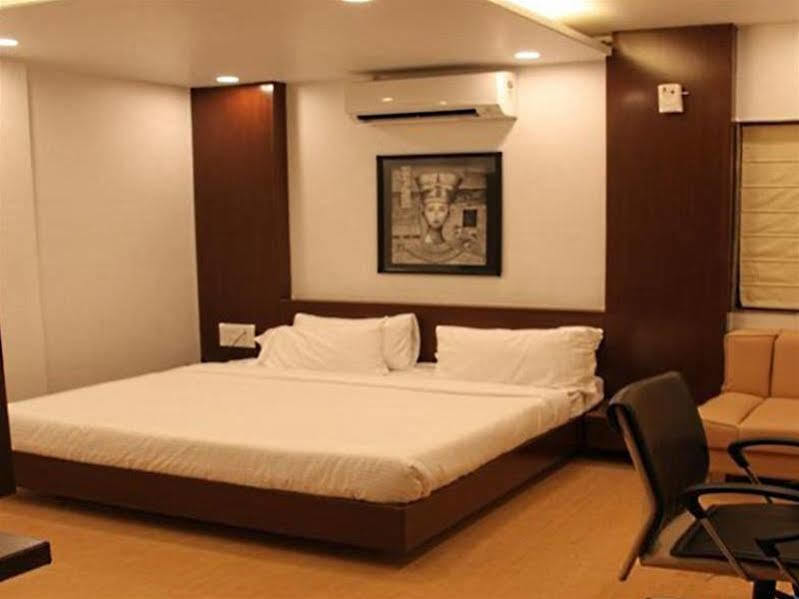 Hotel Fabhotel Loharker Ramdaspeth 3*