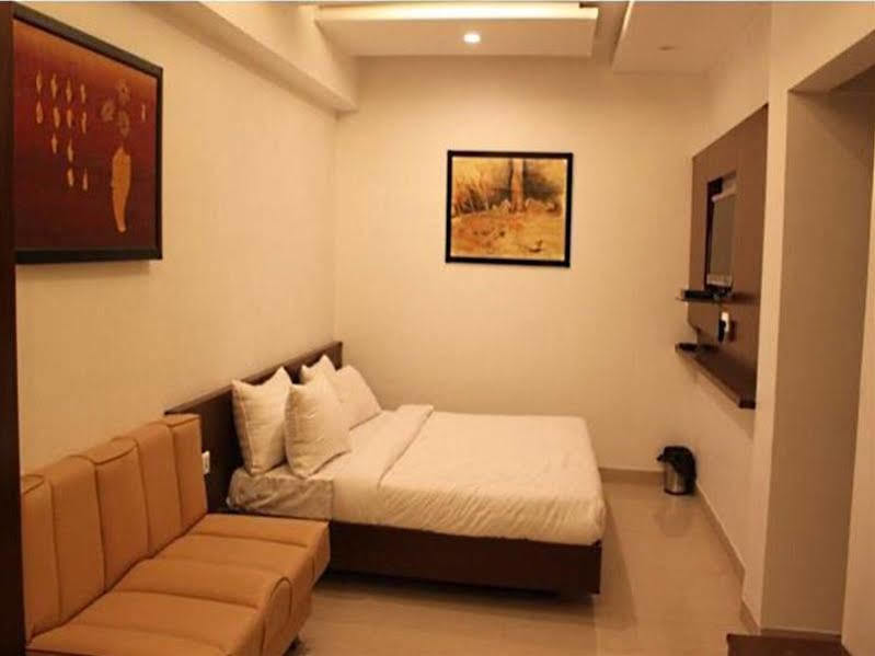 Hotel Fabhotel Loharker Ramdaspeth Nagpur