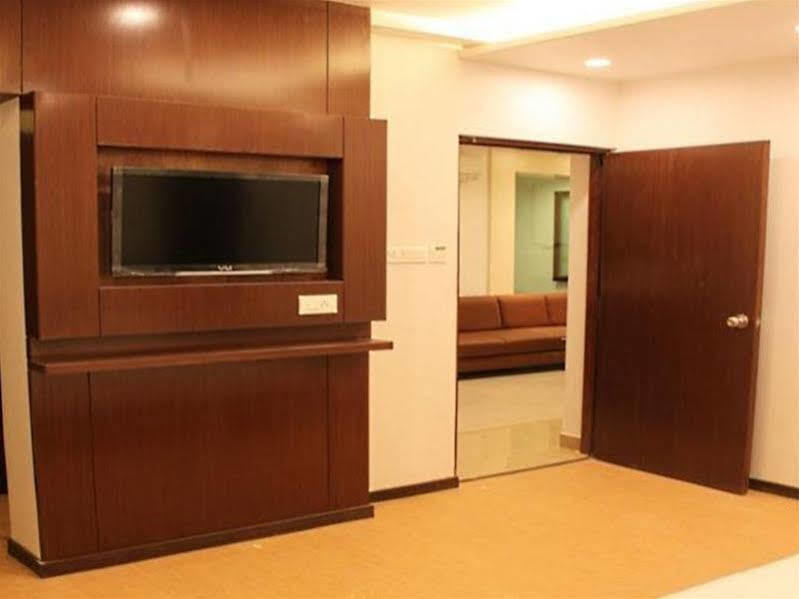 Fabhotel Loharker Ramdaspeth Nagpur