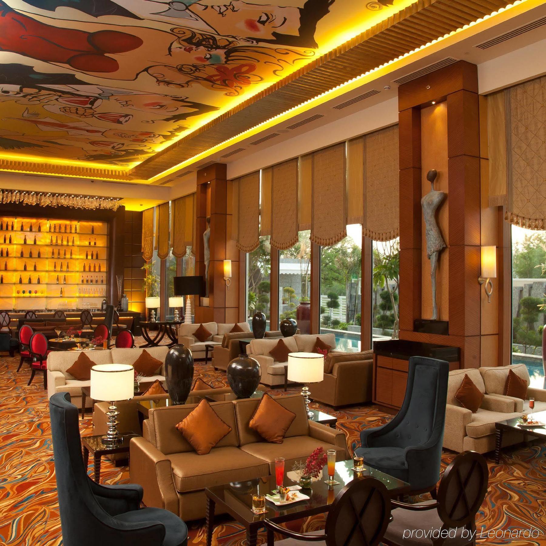 Radisson Blu Hotel, Hotel