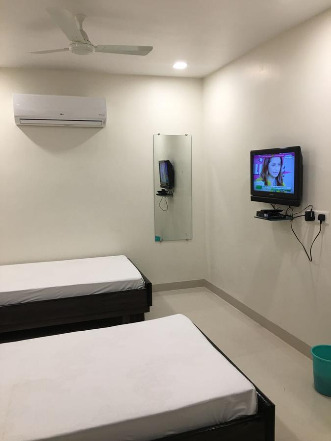 Orange City Hotel