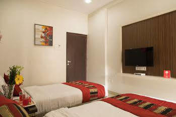 Collection O Orient Star Hotel