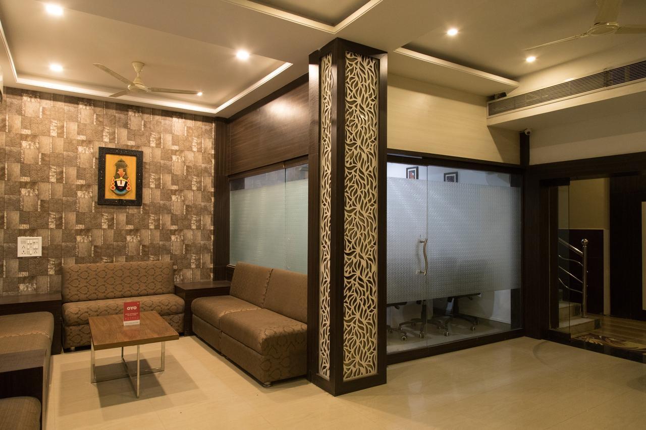 Hotel Oyo 10023 Satya 3*