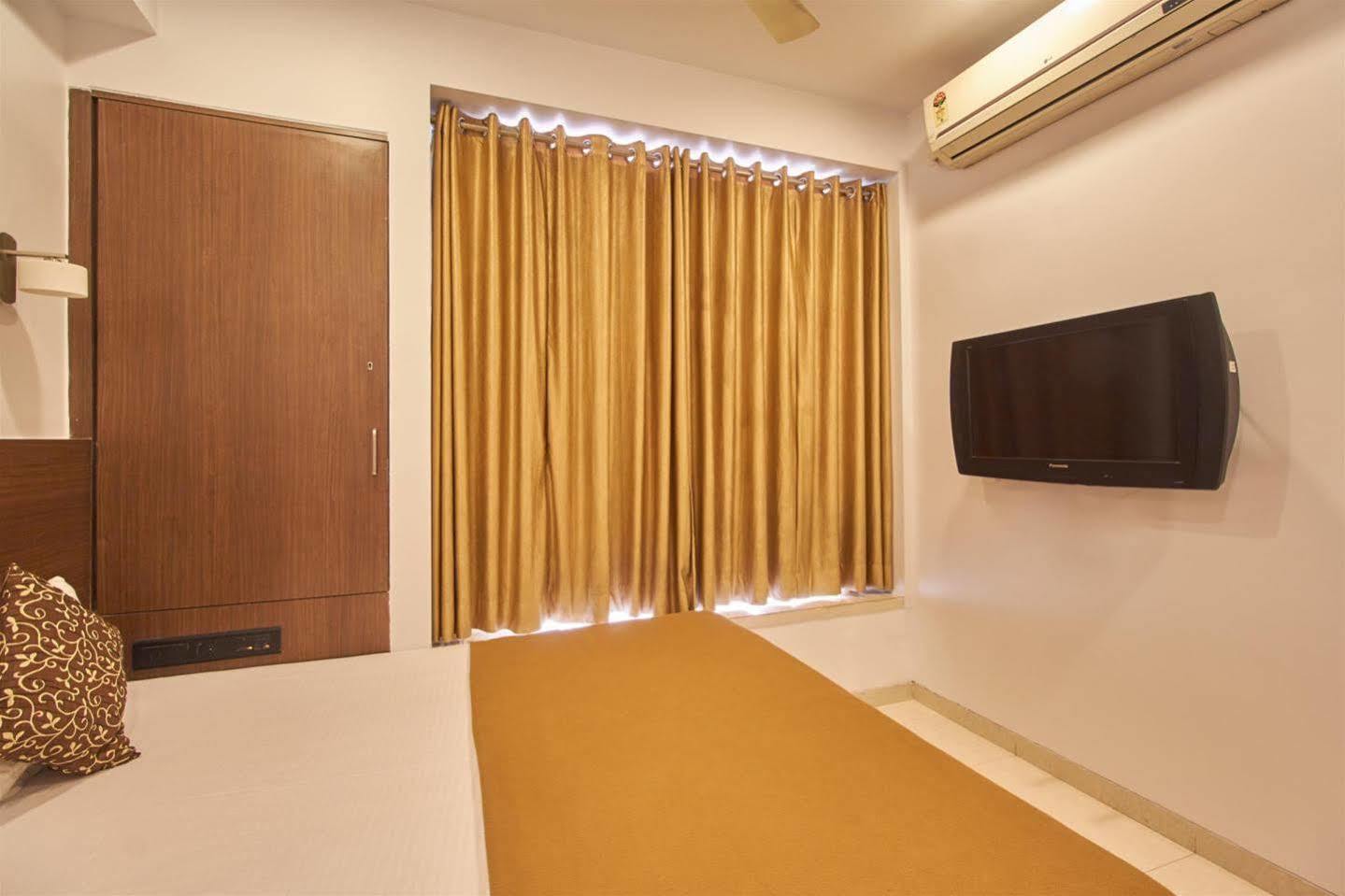 Hotel Adi Nagpur