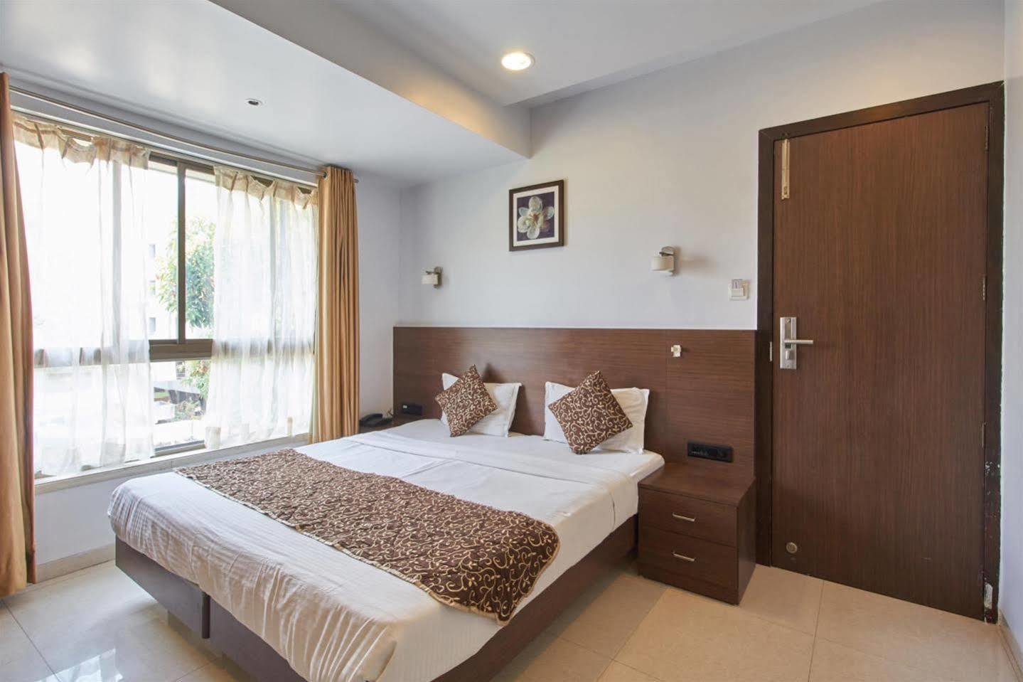 Hotel Adi