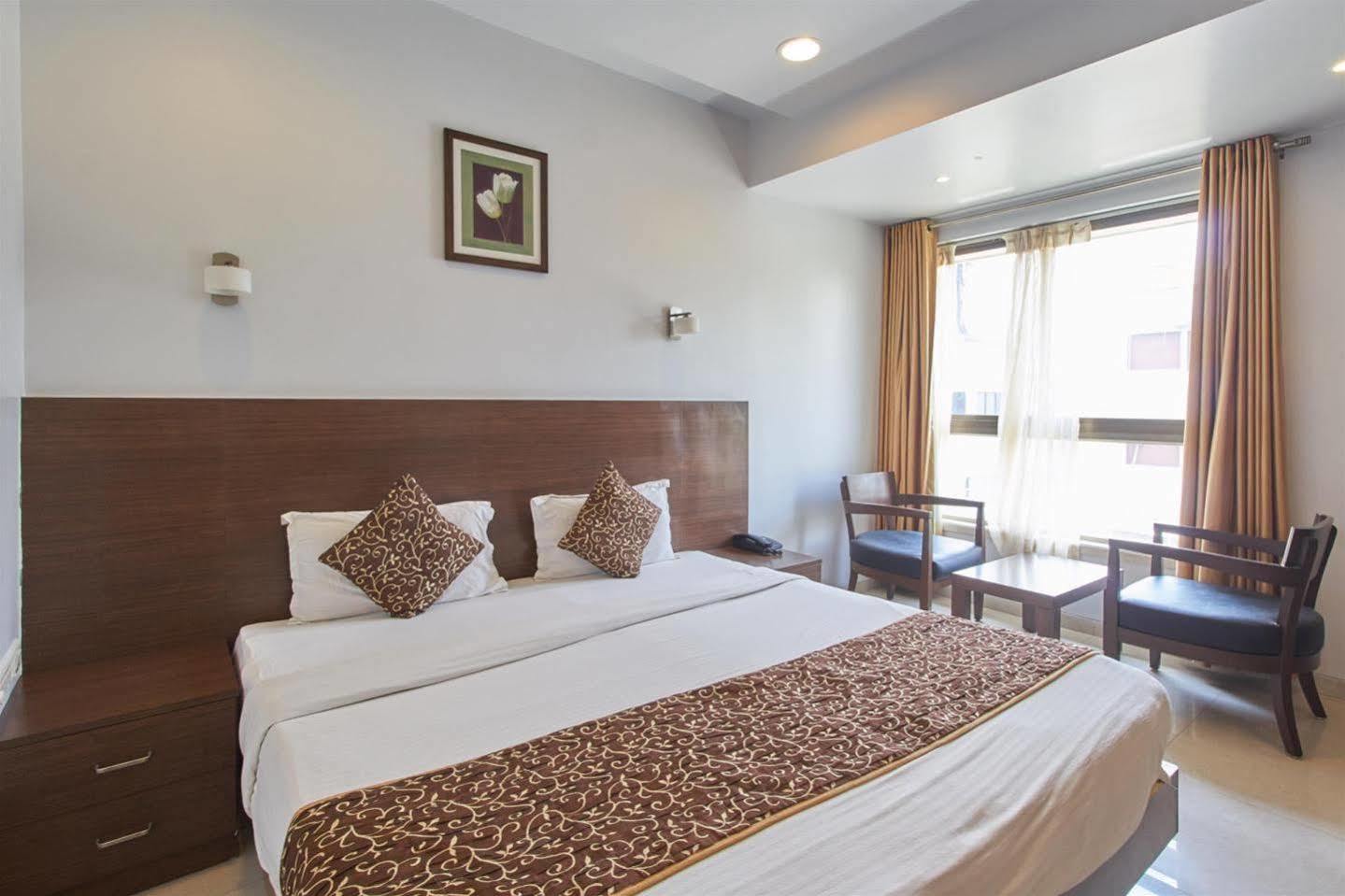 Adi Hotel