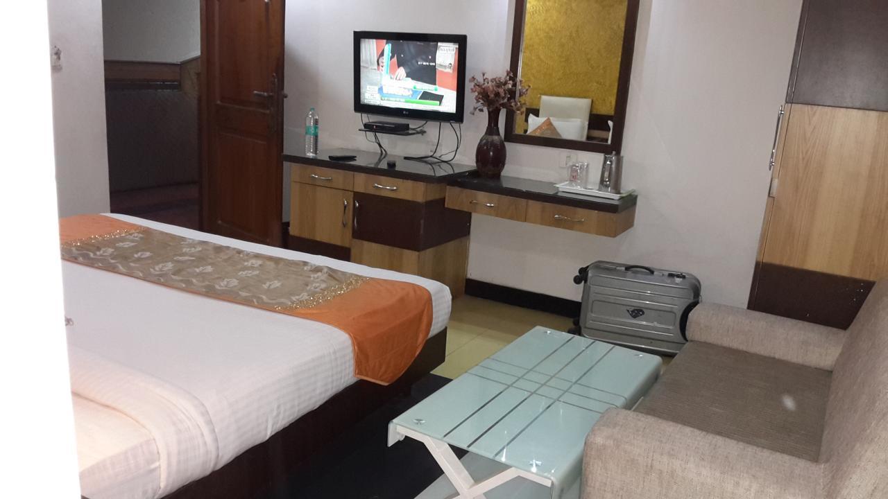 Rahul Deluxe Hotel econômico *