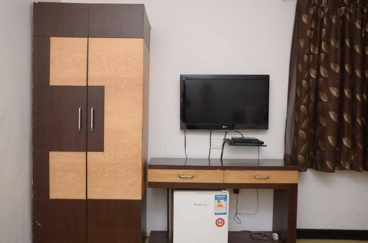 Rahul Deluxe Nagpur