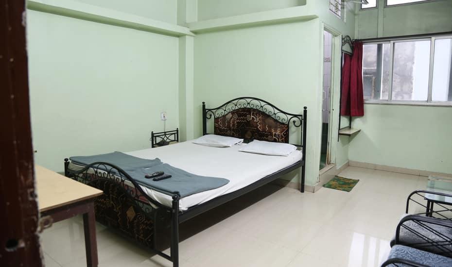 Anand Mahal Hotel