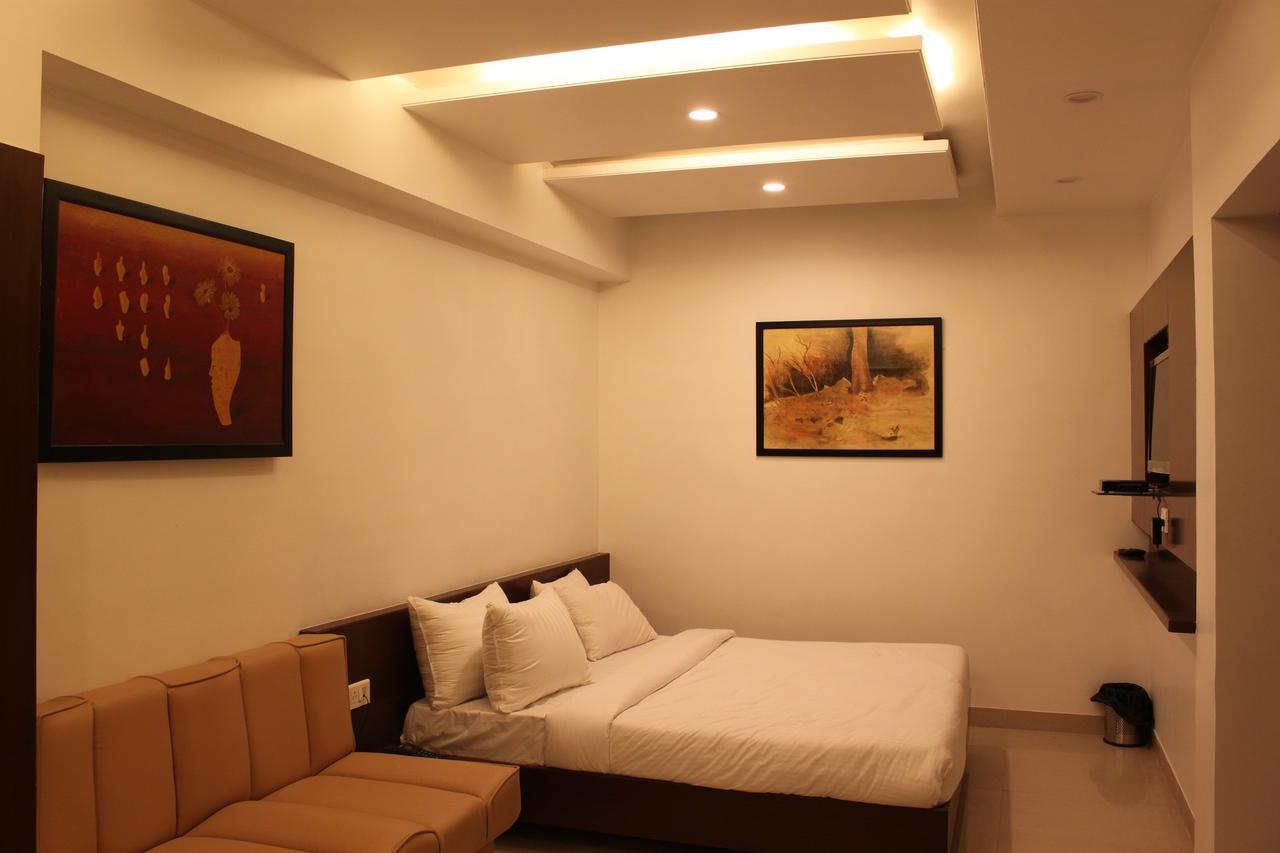 Hotel Jk 103 Loharkar's -ramdaspeth