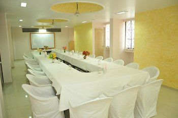 Amrta Hotel 3*