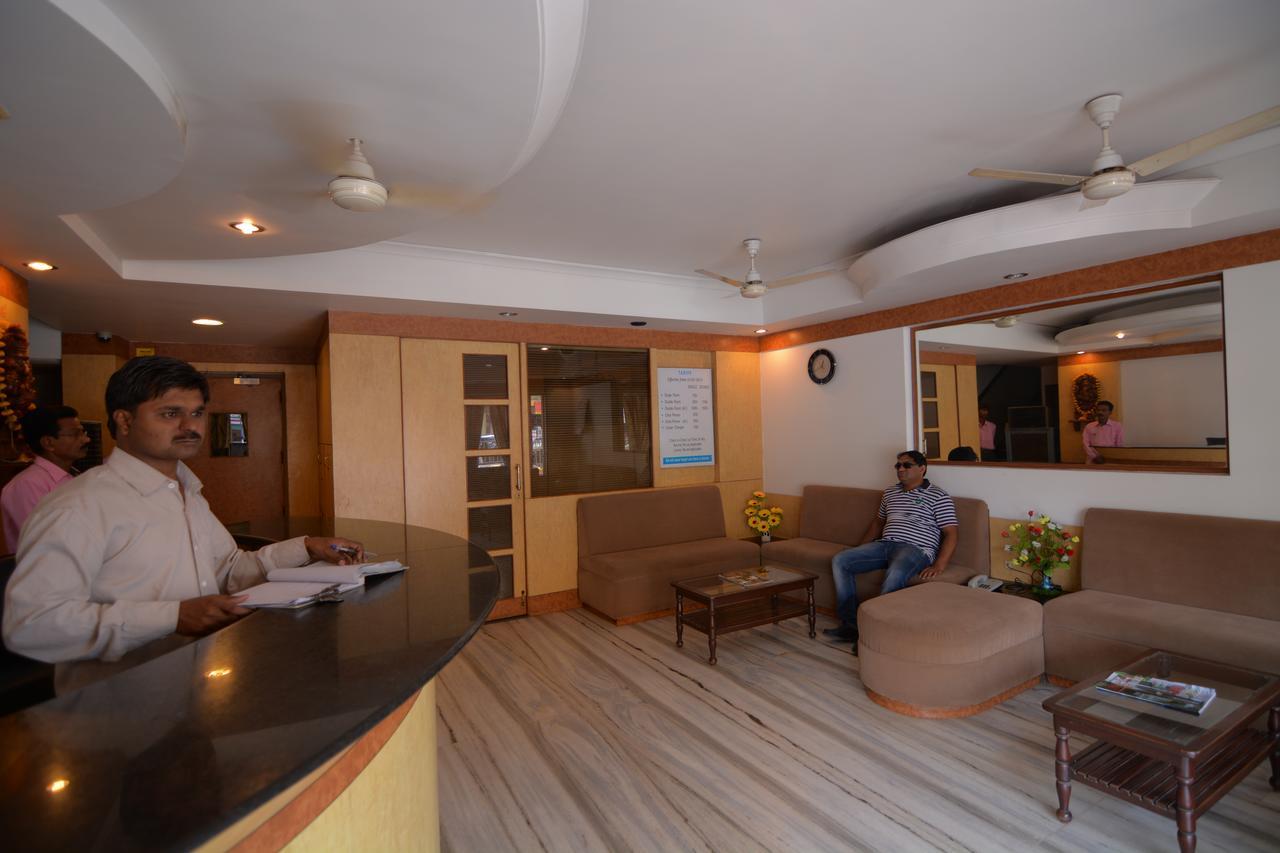 Pritam - Avenue Hotel