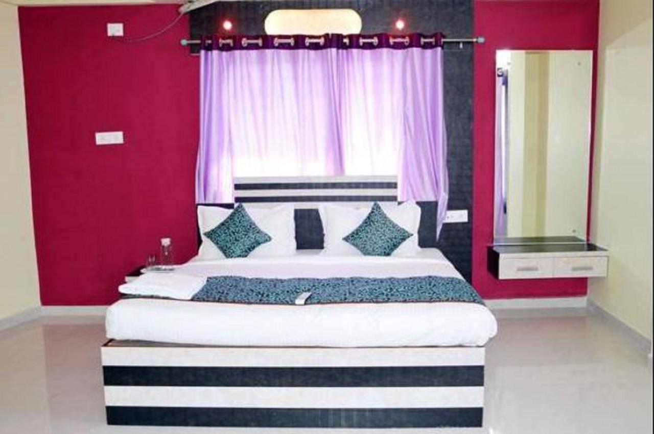 Hotel Krishna 4*