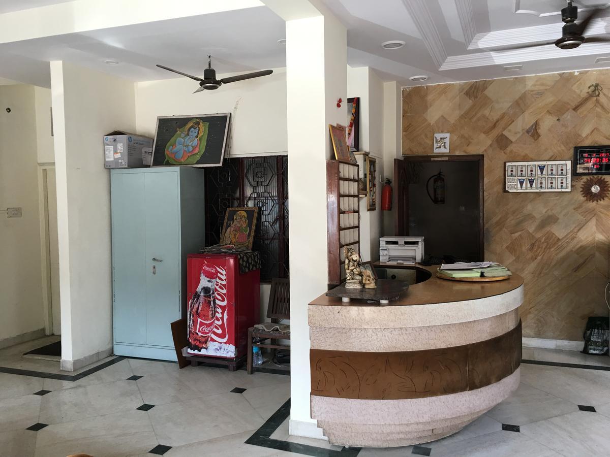 Hotel Sanskruti 2*