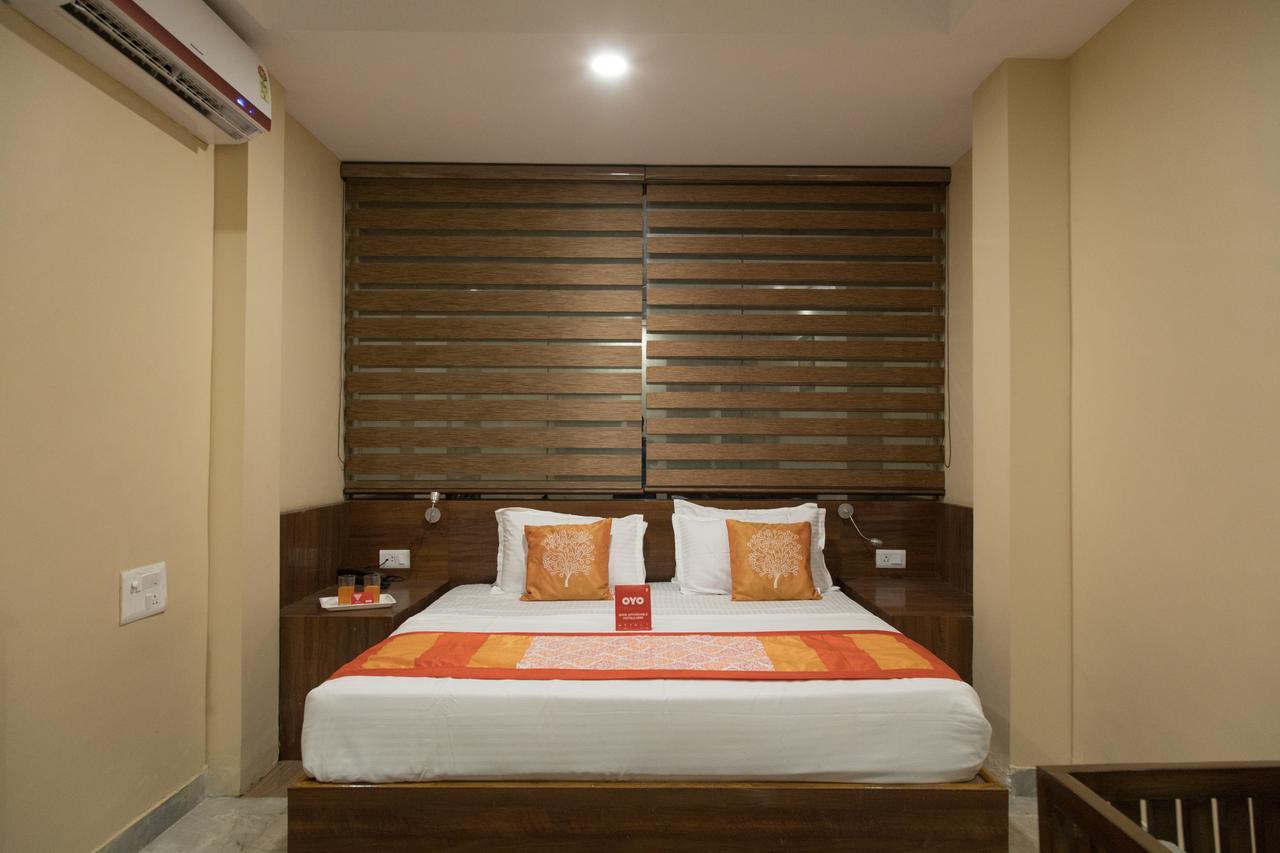 Oyo 10023 Satya 3*
