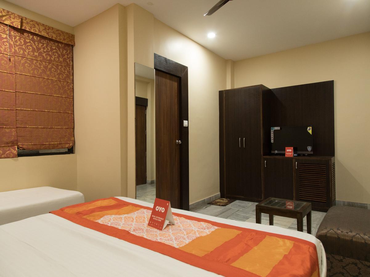Hotel Oyo 10023 Satya Nagpur
