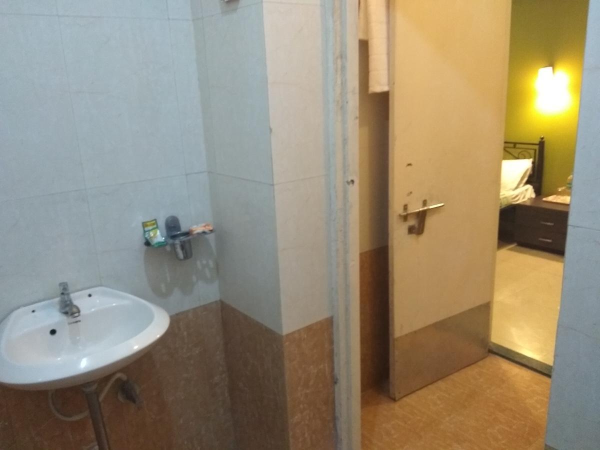 Jk 123 Orangeleaf Hotel Nagpur