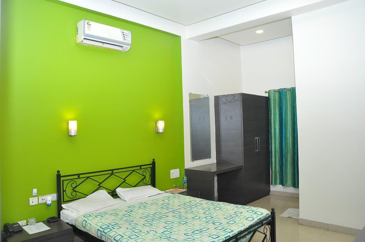 Jk 123 Orangeleaf Hotel 3*
