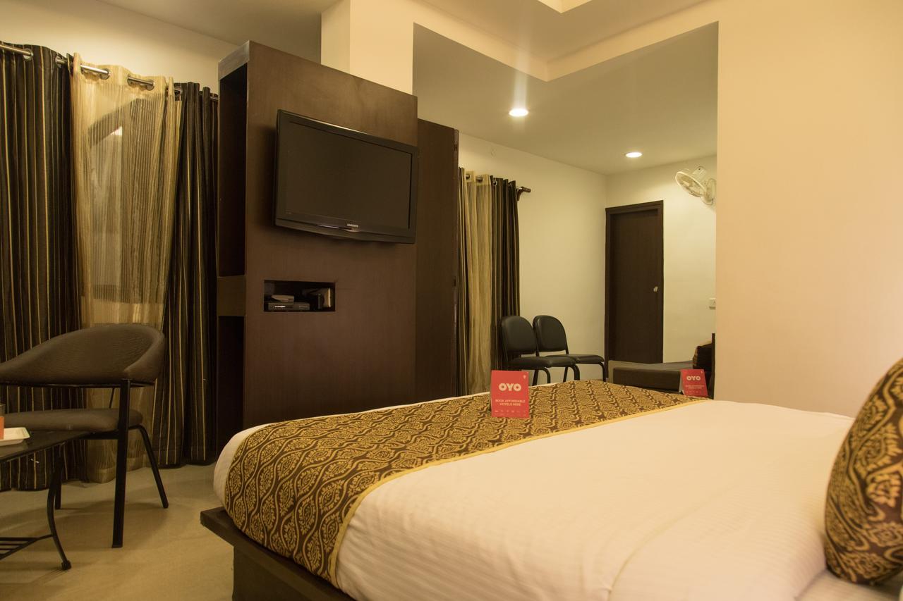 Oyo Townhouse 344 Gitanjali Chowk