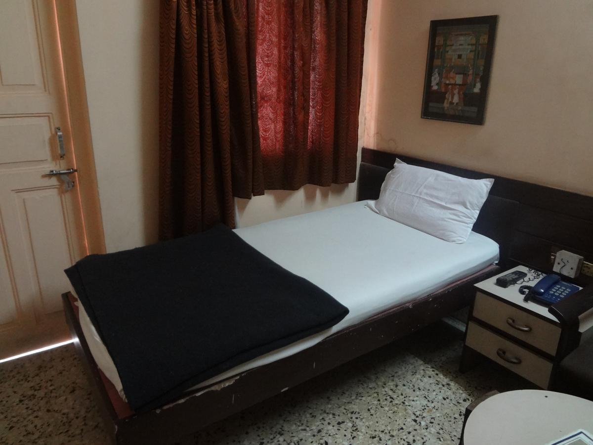 Grand Hotel Nagpur