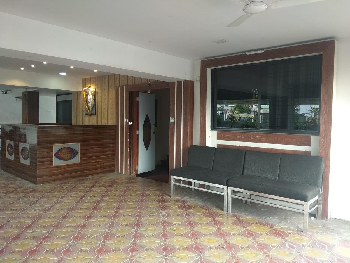 Jk 128 Rr Hotel