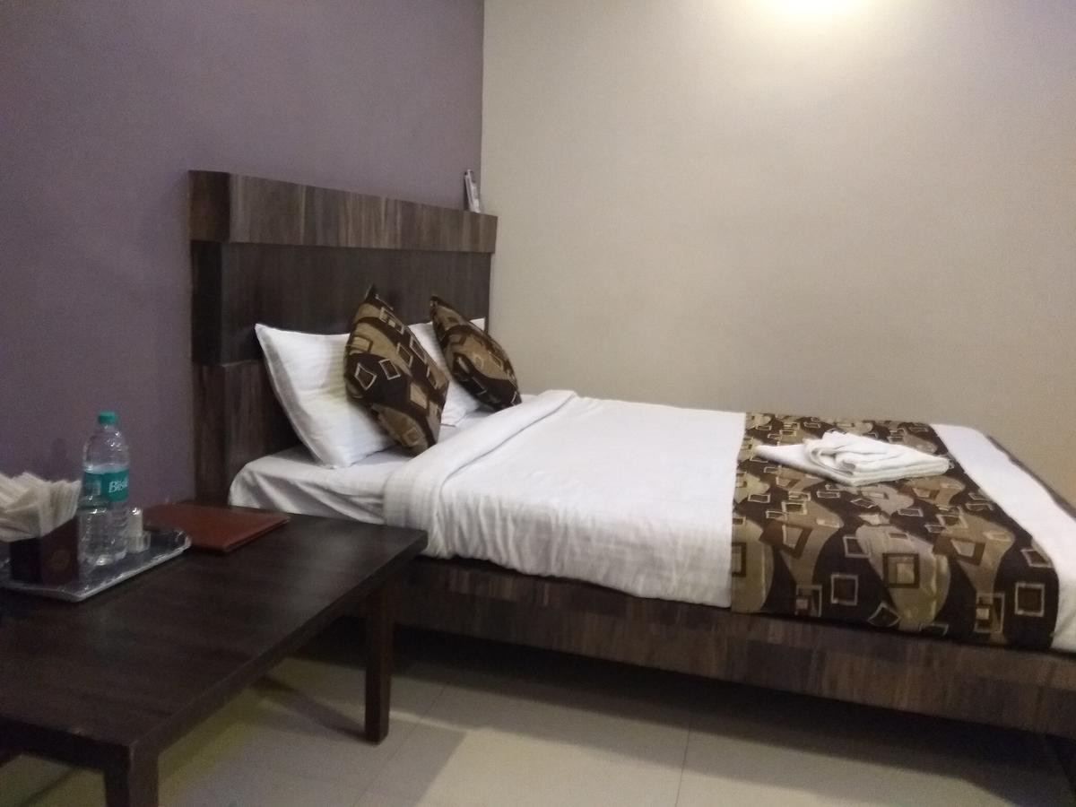 Jk 128 Rr Hotel