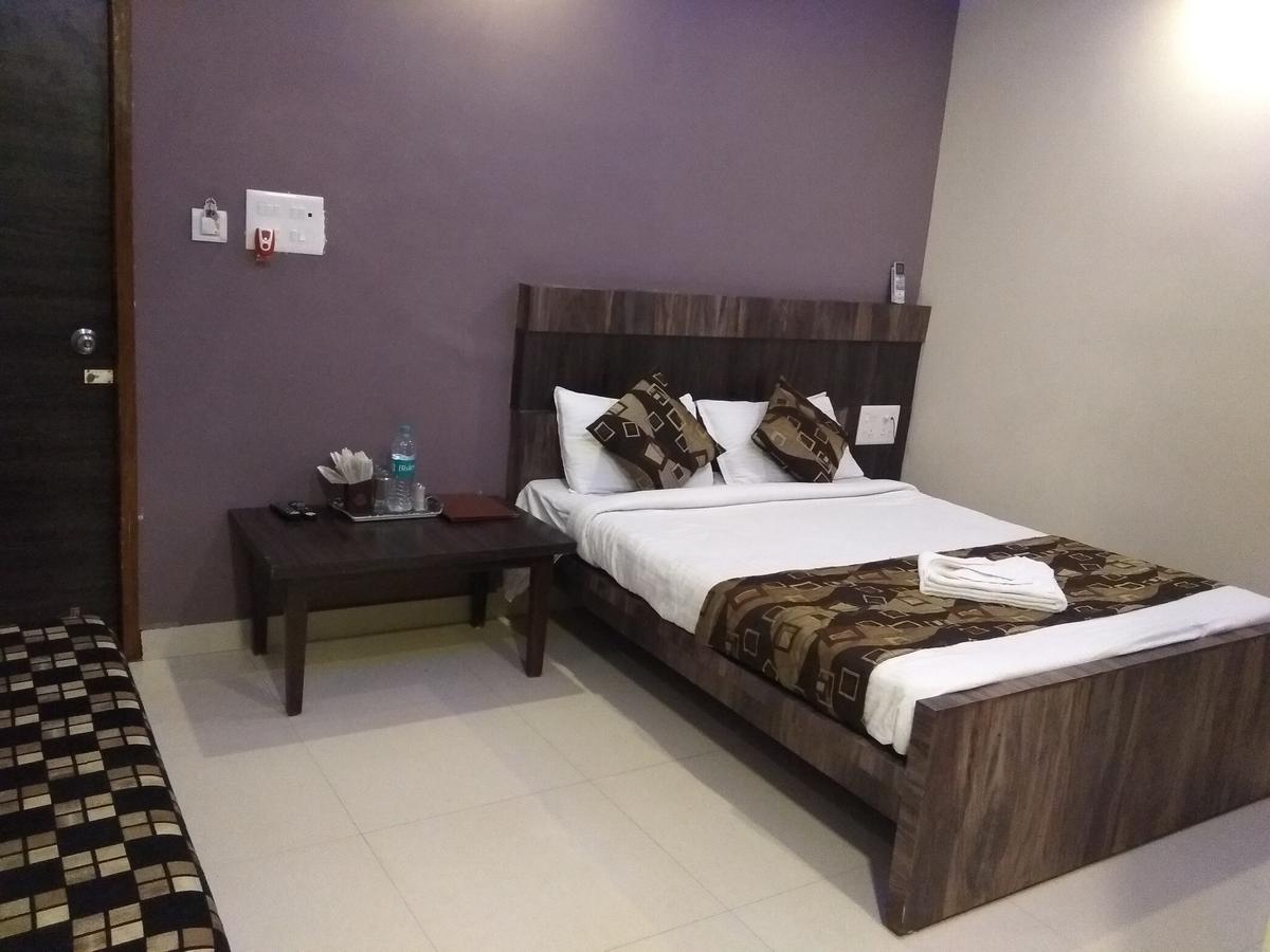 Hotel Jk 128 Rr