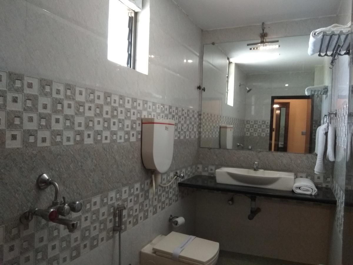 Hotel Jk 127 Parashar -opp. Railway Station Nagpur