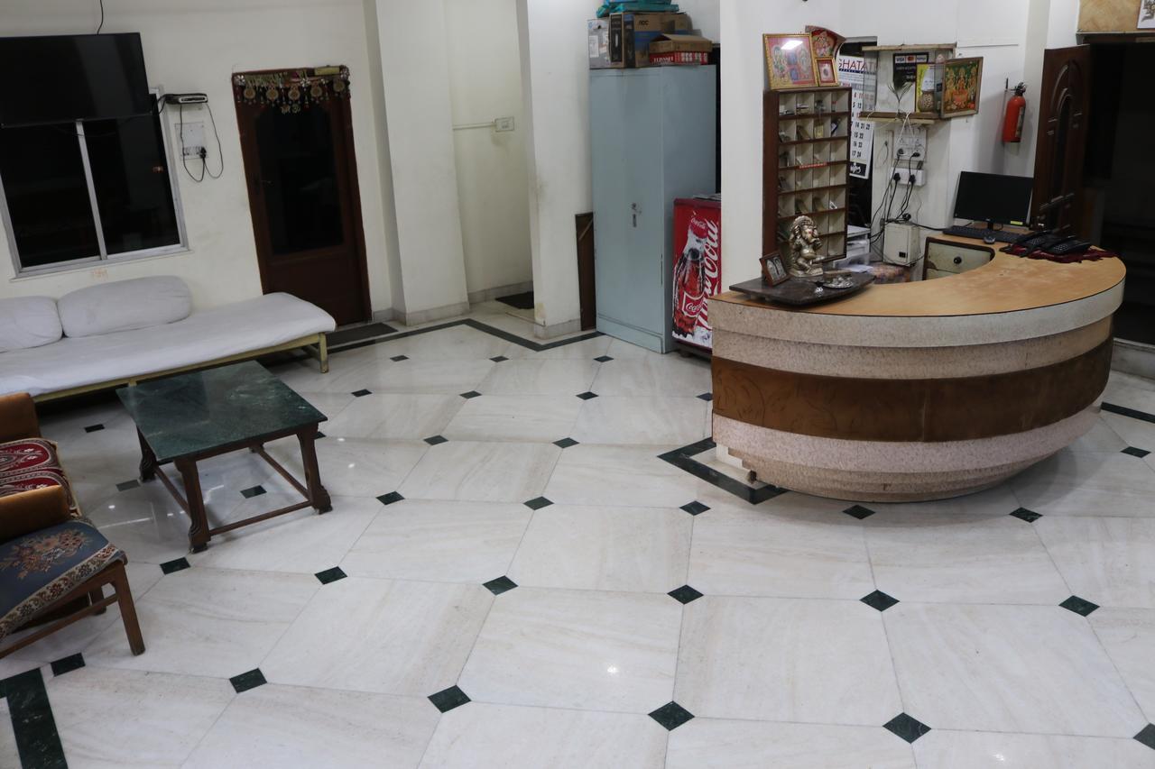 Hotel Sanskruti 2*