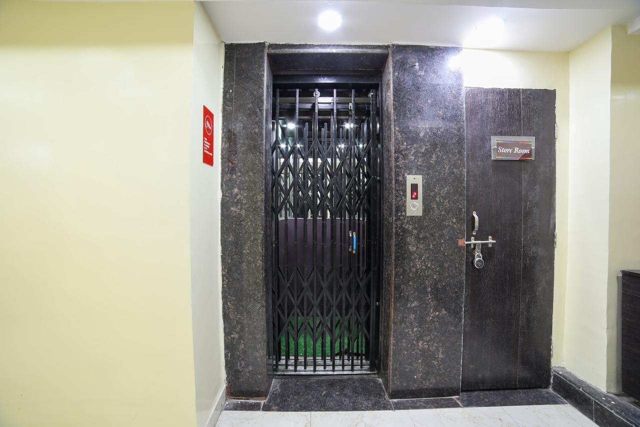 Oyo 15605 Ruchira 3* Nagpur