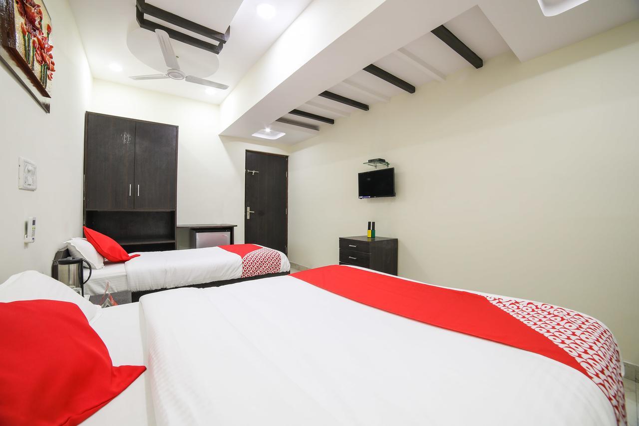 Oyo 15605 Ruchira Nagpur