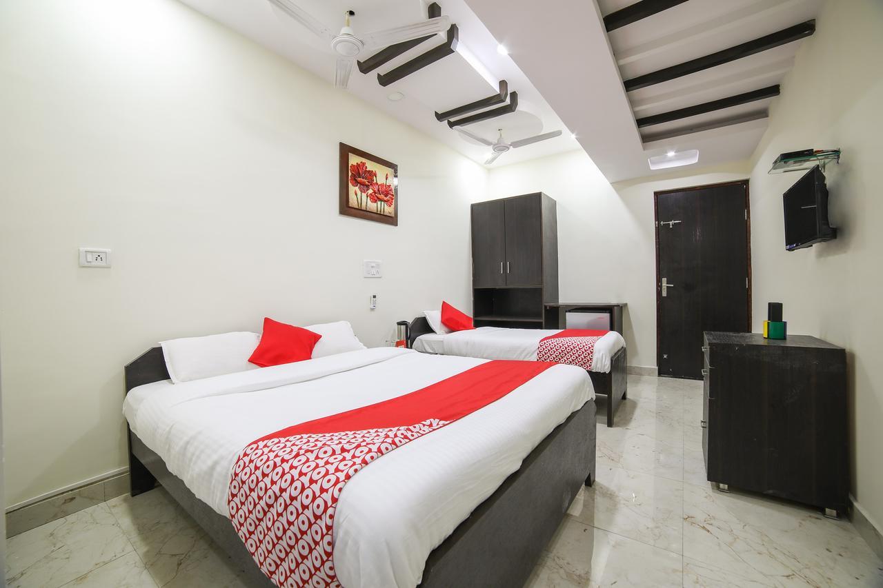 Oyo 15605 Ruchira 3* Nagpur