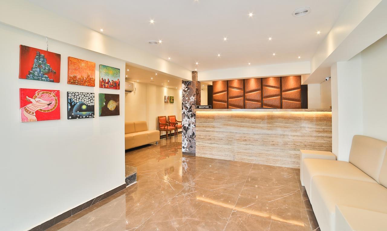 Treebo Trend Club Vna Hotel 3*