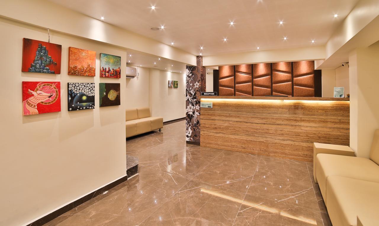 Treebo Trend Club Vna Hotel