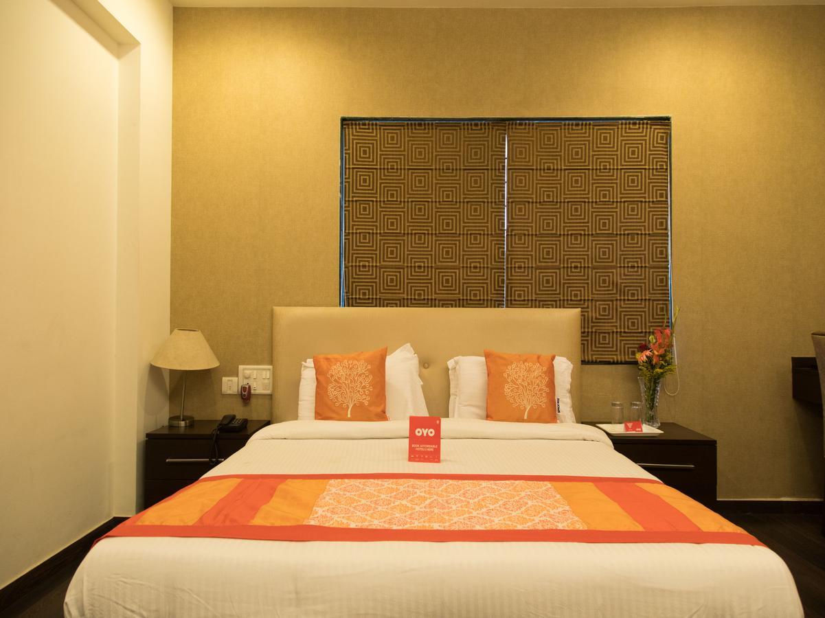 Aparthotel Streeshahi Service
