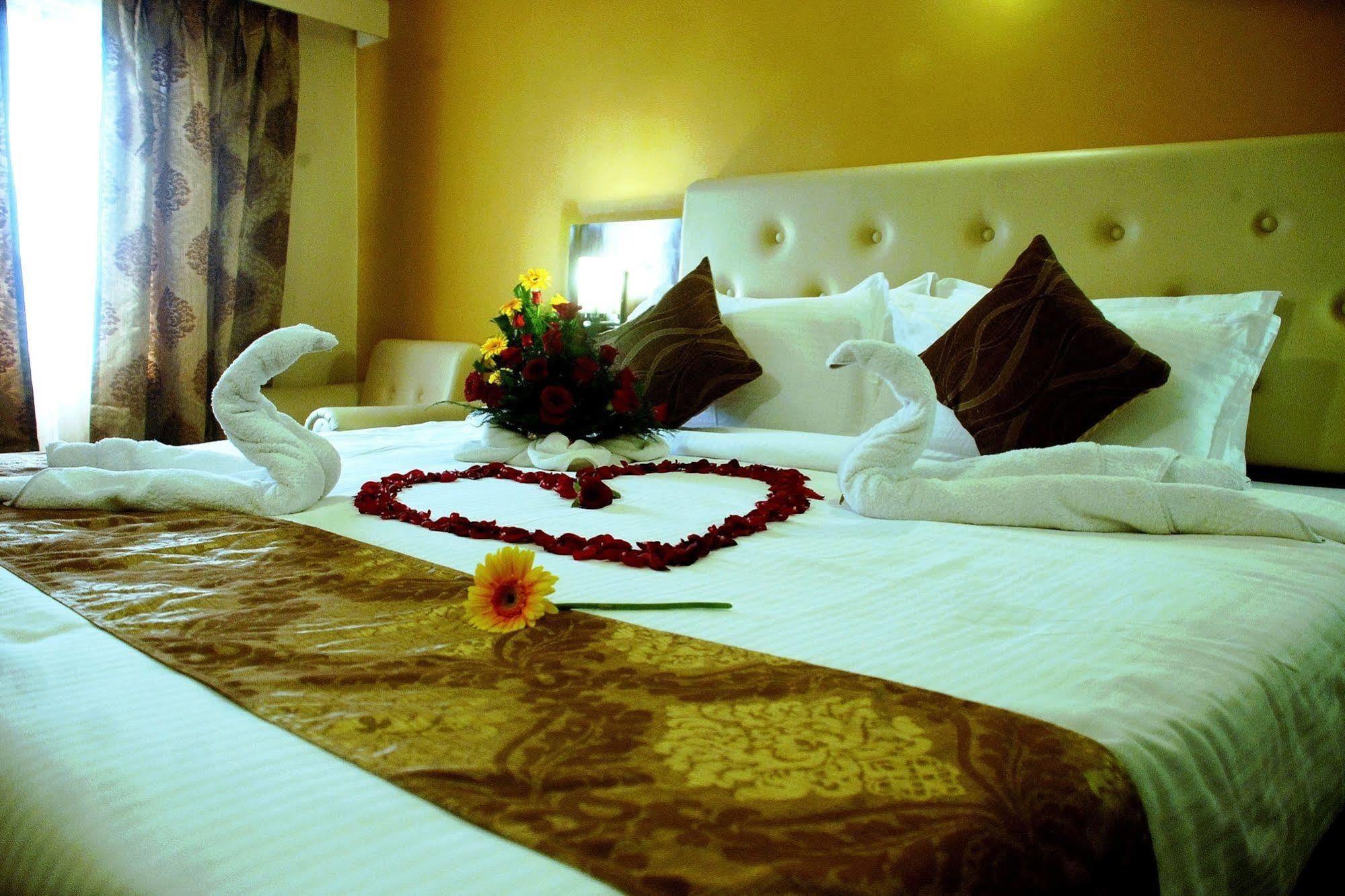 Mango Hotels, 3*