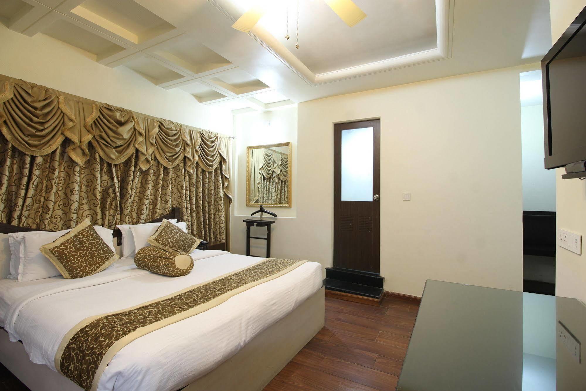 Hotel The Ashok