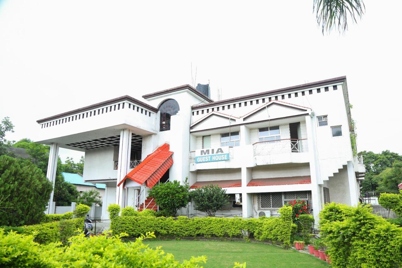 Oyo 10658 Mia Hotel