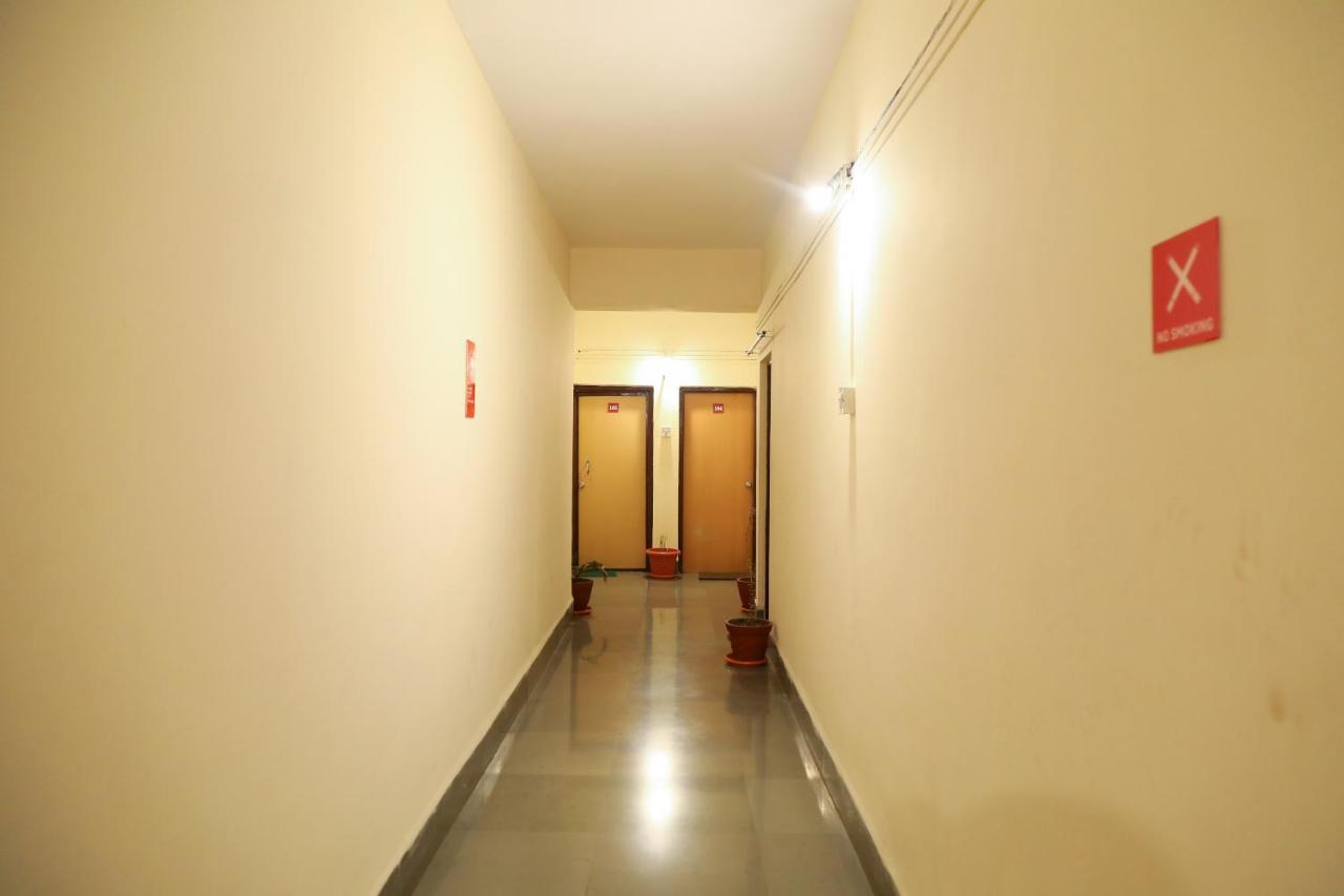 Oyo 10658 Mia Hotel