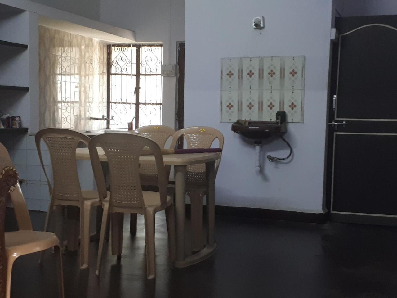 Albergue Jgd Shared Spaces *