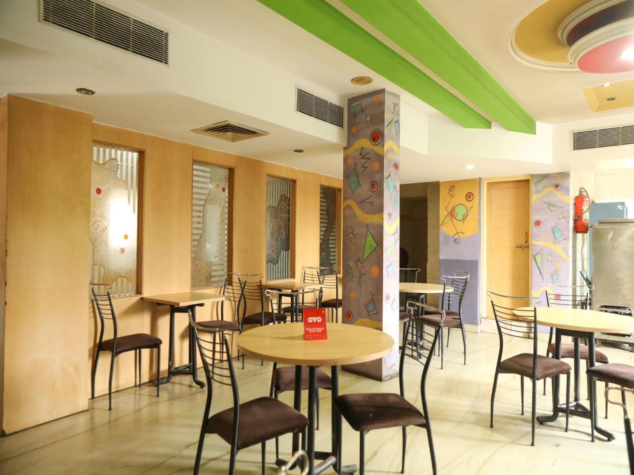 Hotel Oyo 15542 Shivala 3*