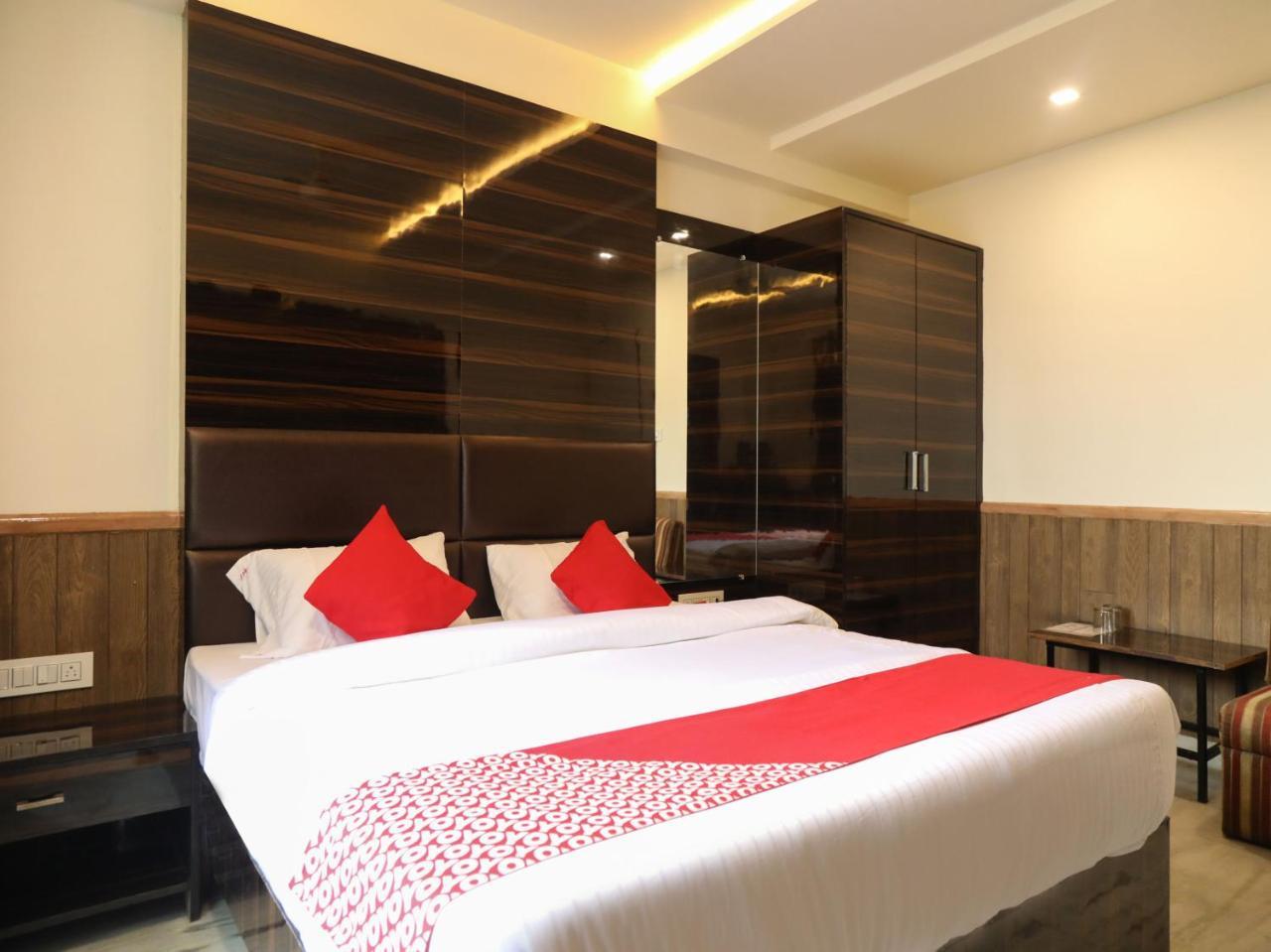 Hotel Oyo 15542 Shivala 3*