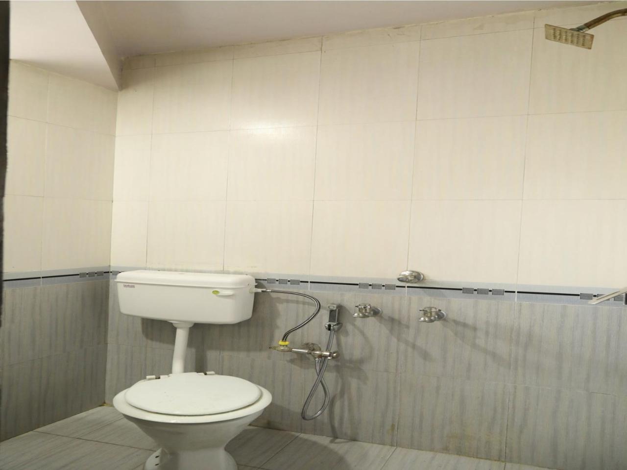 Hotel Oyo 15542 Shivala