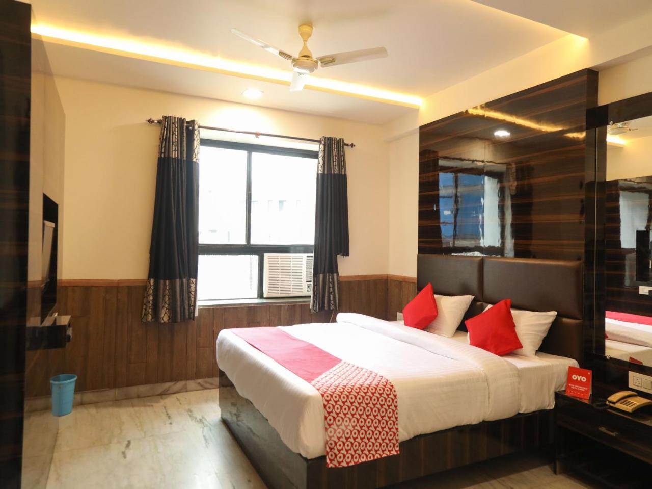 Oyo 15542 Shivala Hotel