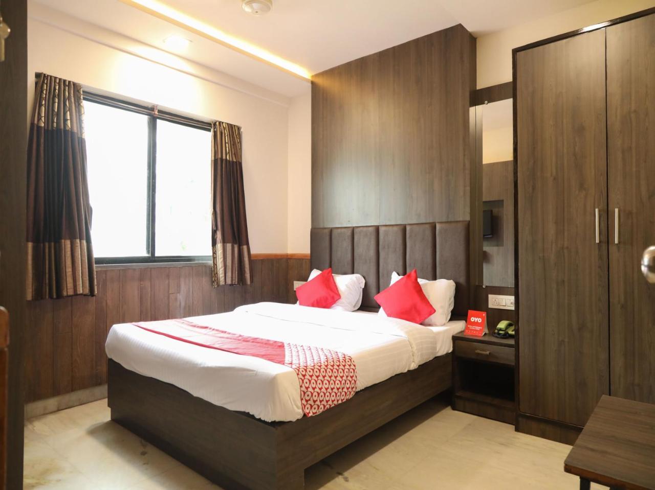 Oyo 15542 Shivala Nagpur
