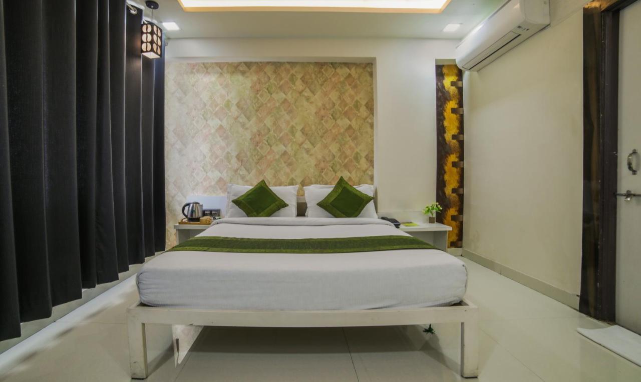 Itsy Le Clover Inn Nagpur
