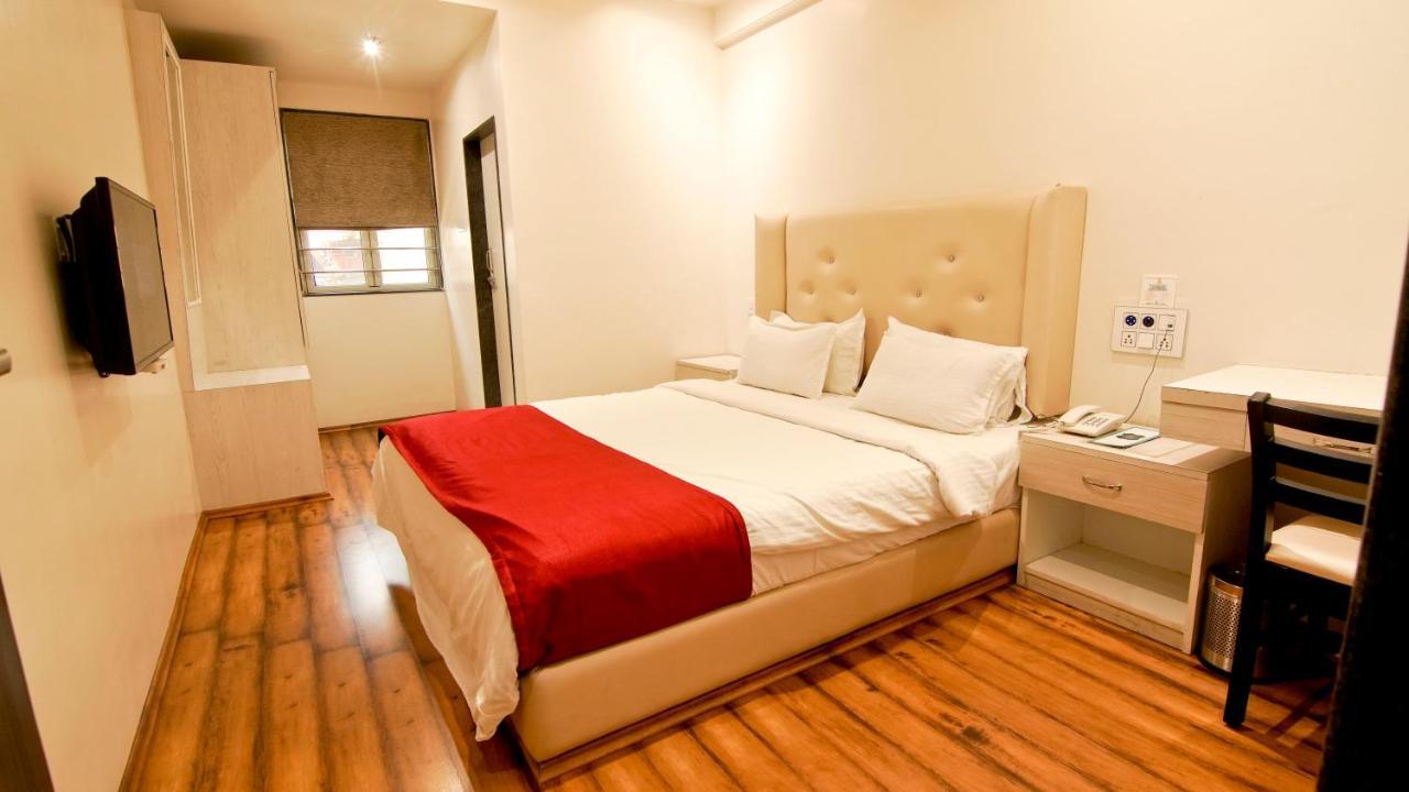 Amrta Hotel 3*